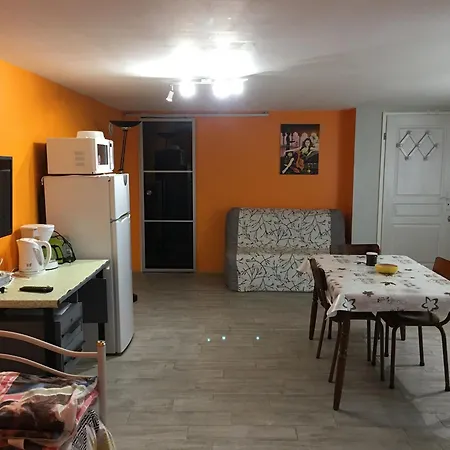 Cosy A Ville-au-val, Proche Nancy Et Metz, Randonnees, 1 Chambre, Parking Et Terrain Prive. - Fr-1-584-111 * Ville-au-Val