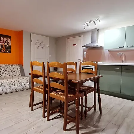 Cosy à Ville-au-val, Proche Nancy Et Metz, Randonnées, 1 Chambre, Parking Et Terrain Privé. - Fr-1-584-111 Ville-au-Val