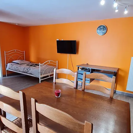 Cosy à Ville-au-val, Proche Nancy Et Metz, Randonnées, 1 Chambre, Parking Et Terrain Privé. - Fr-1-584-111 *