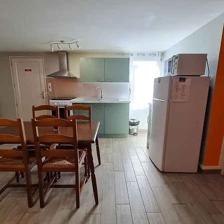 Cosy à Ville-au-val, Proche Nancy Et Metz, Randonnées, 1 Chambre, Parking Et Terrain Privé. - Fr-1-584-111 *