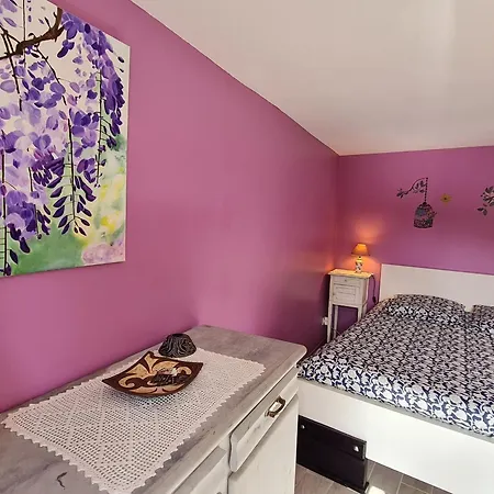 Cosy à Ville-au-val, Proche Nancy Et Metz, Randonnées, 1 Chambre, Parking Et Terrain Privé. - Fr-1-584-111 * Ville-au-Val